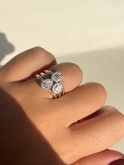 Bicolor entourage ring met emerald diamant + Luxe Cadeau
