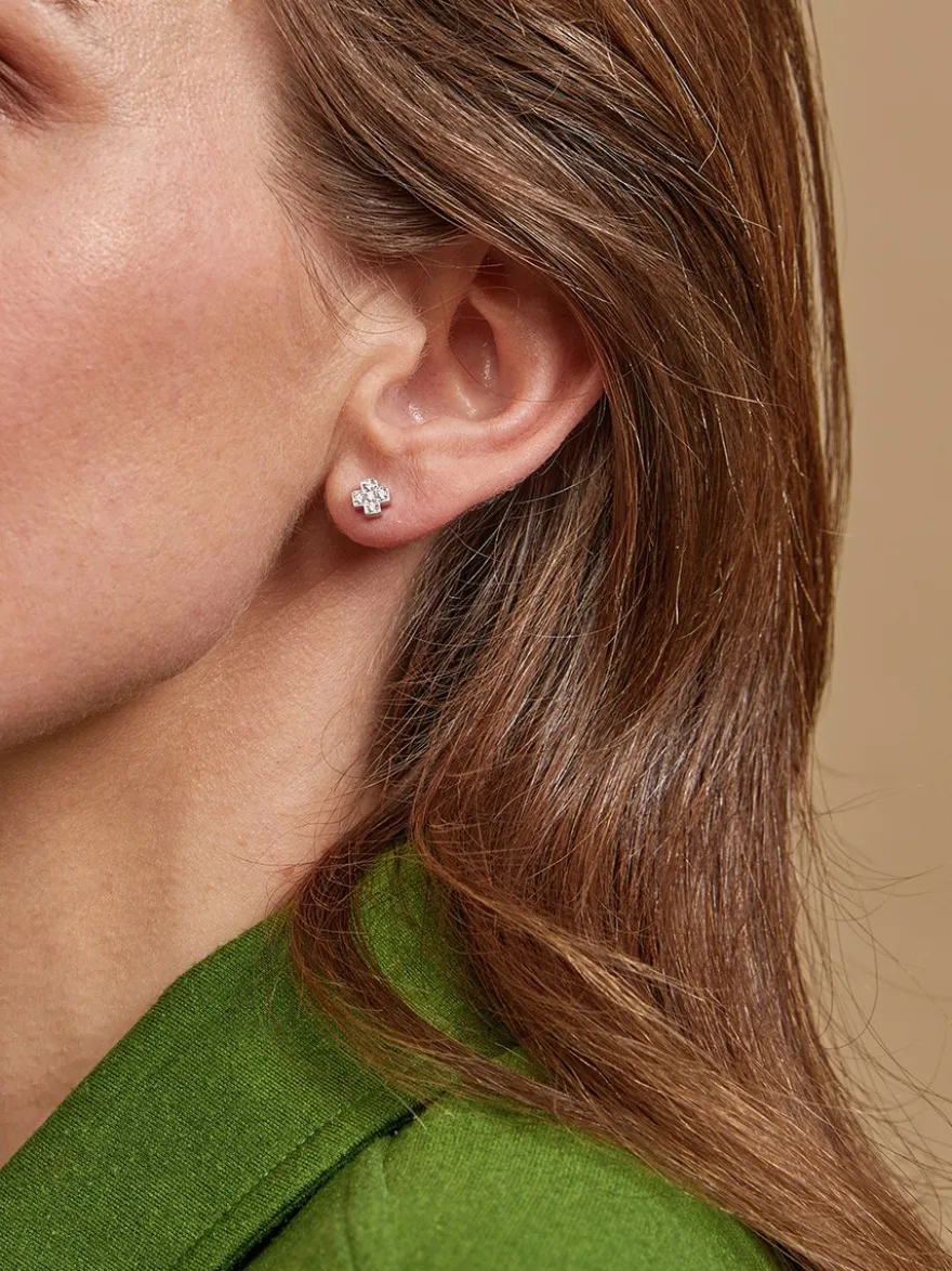 BRON oorstekers kusje met diamant 8OR4805BR