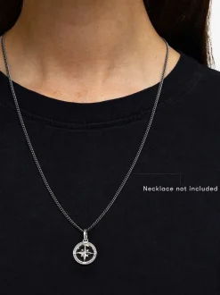 Buddha to Buddha Barbara mini compass hanger 059 one + Luxe Cadeau