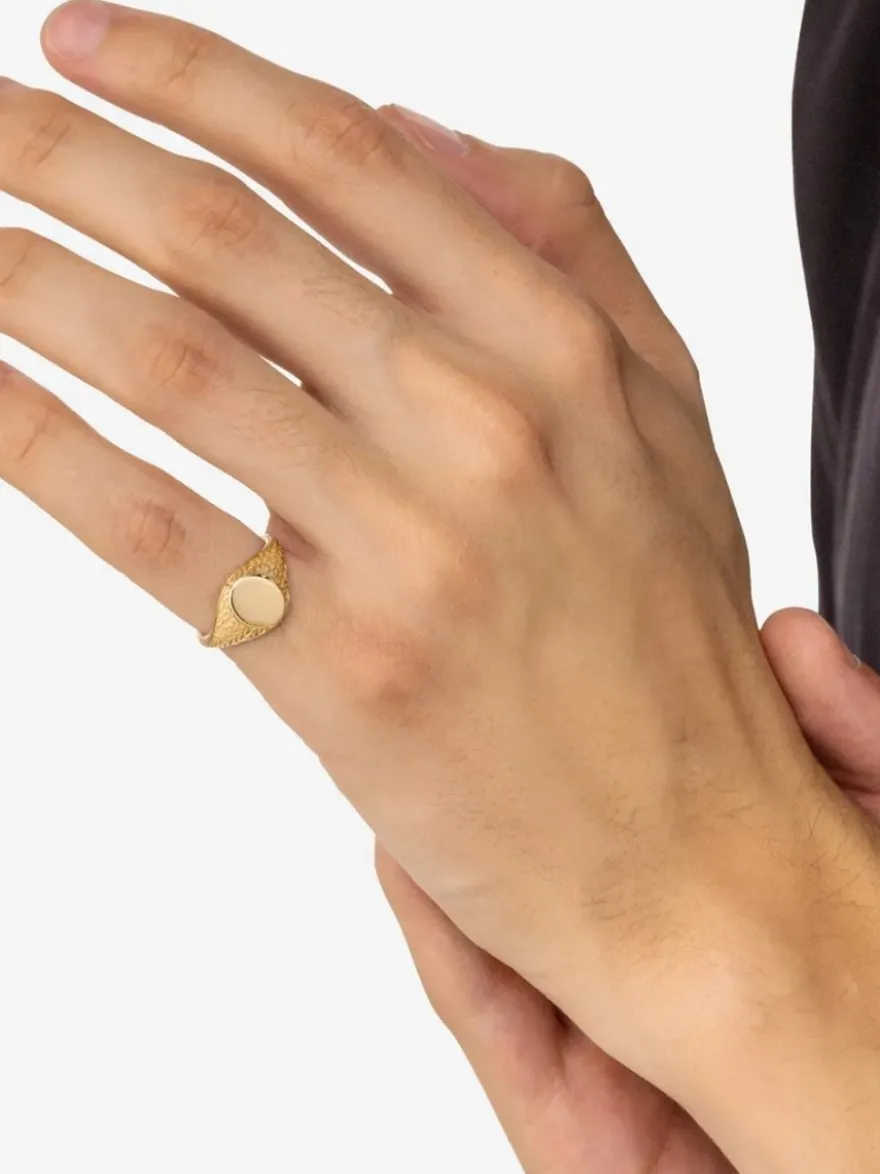 Buddha to Buddha Ellen Signet Gold Ring G402 + Luxe Cadeau