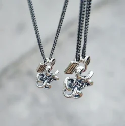 Buddha to Buddha hanger Endless knot XS 665