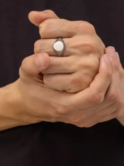 Buddha to Buddha Ring Ellen signet 049
