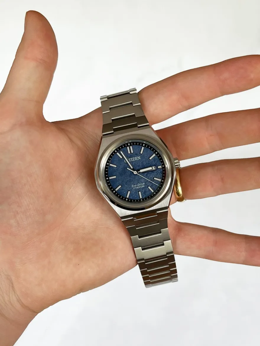Citizen Eco-Drive Titanium AW0130-85LE + Luxe Cadeau