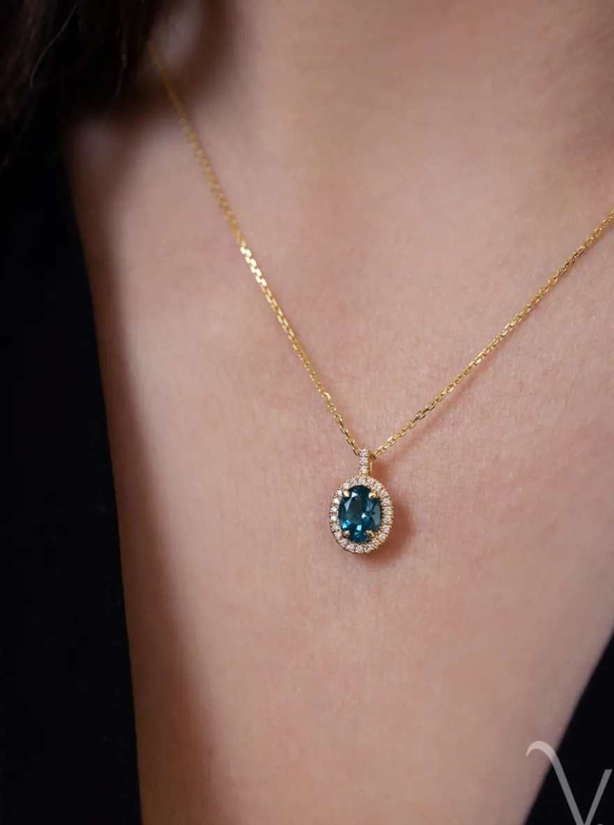 Geelgouden collier london blue topaas en briljant 0,21crt. + Luxe cadeau