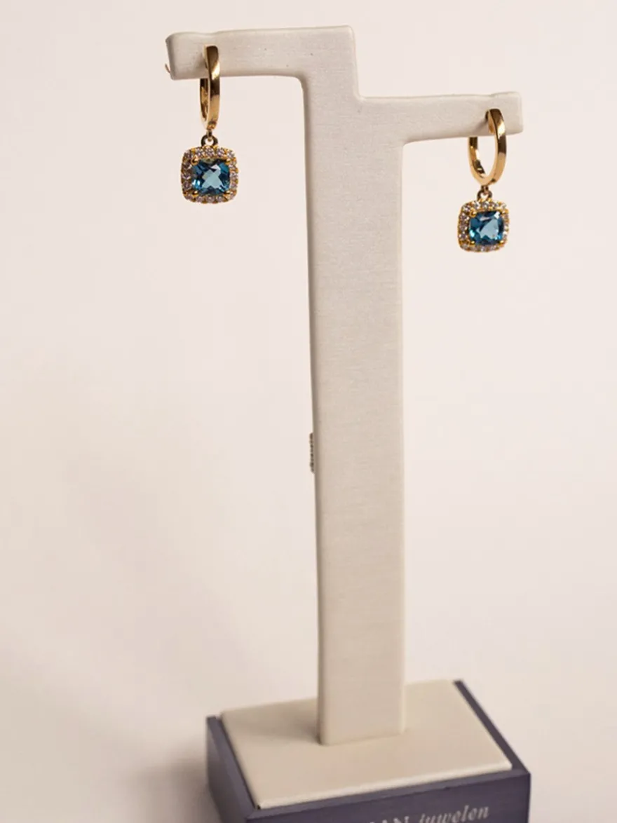 Geelgouden oorsieraad met London Blue topaas + Luxe Cadeau