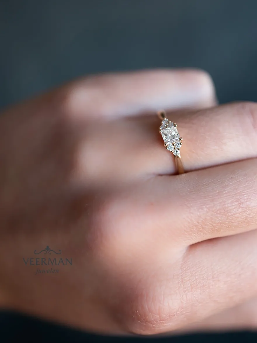 Geelgouden ring met princess diamant 0,52crt. + Luxe Cadeau