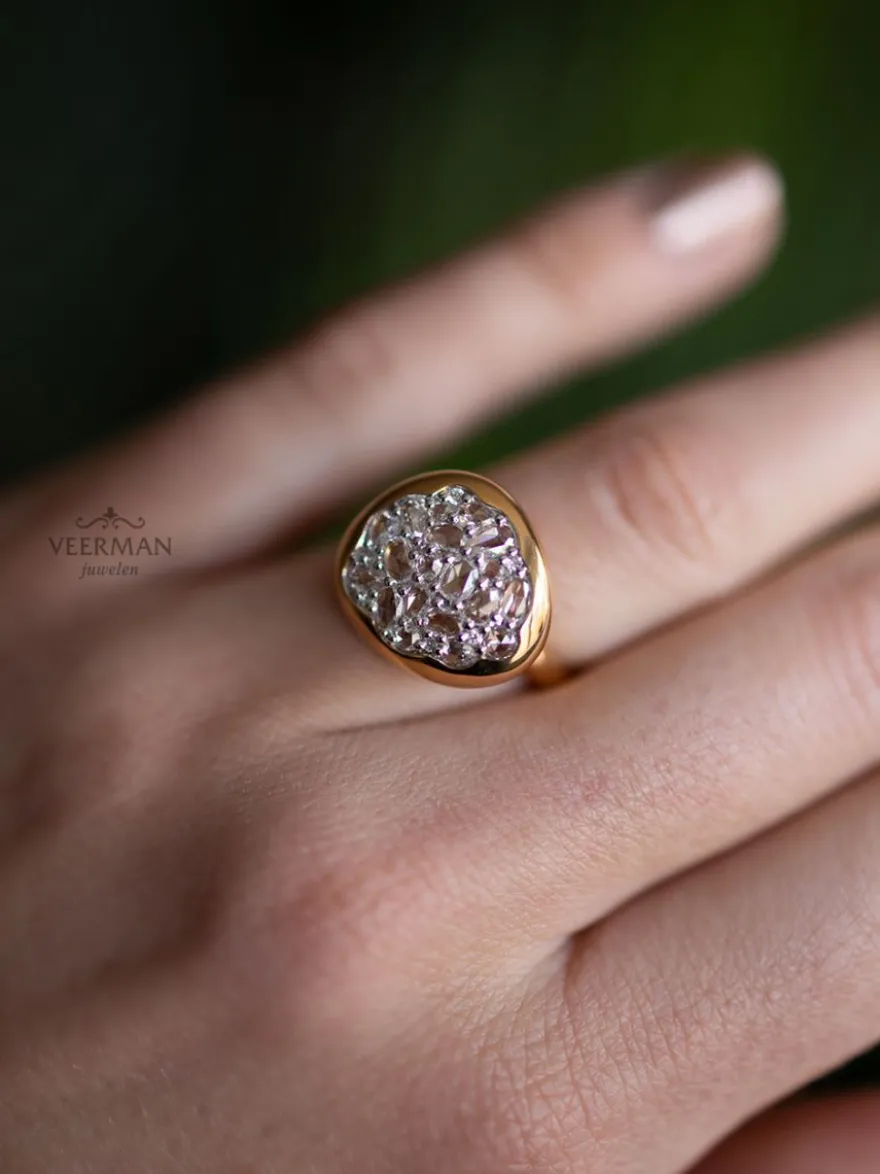 Limited edition ROOS ring met roos diamant