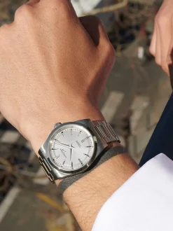 Longines Conquest 41mm L3.830.4.72.6 + Luxe Cadeau