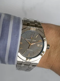 Maurice Lacroix Aikon Automatic AI6008-SS002-331-1