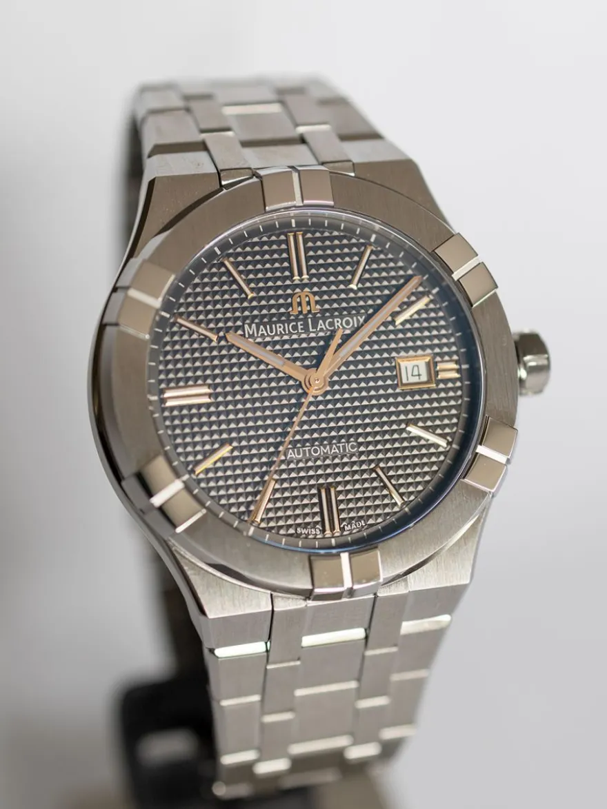 Maurice Lacroix Aikon Automatic AI6008-SS002-331-1
