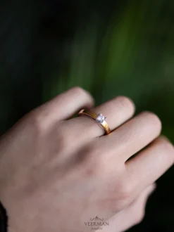 ROOS 1835 solitair ring 0.25crt + Luxe Cadeau