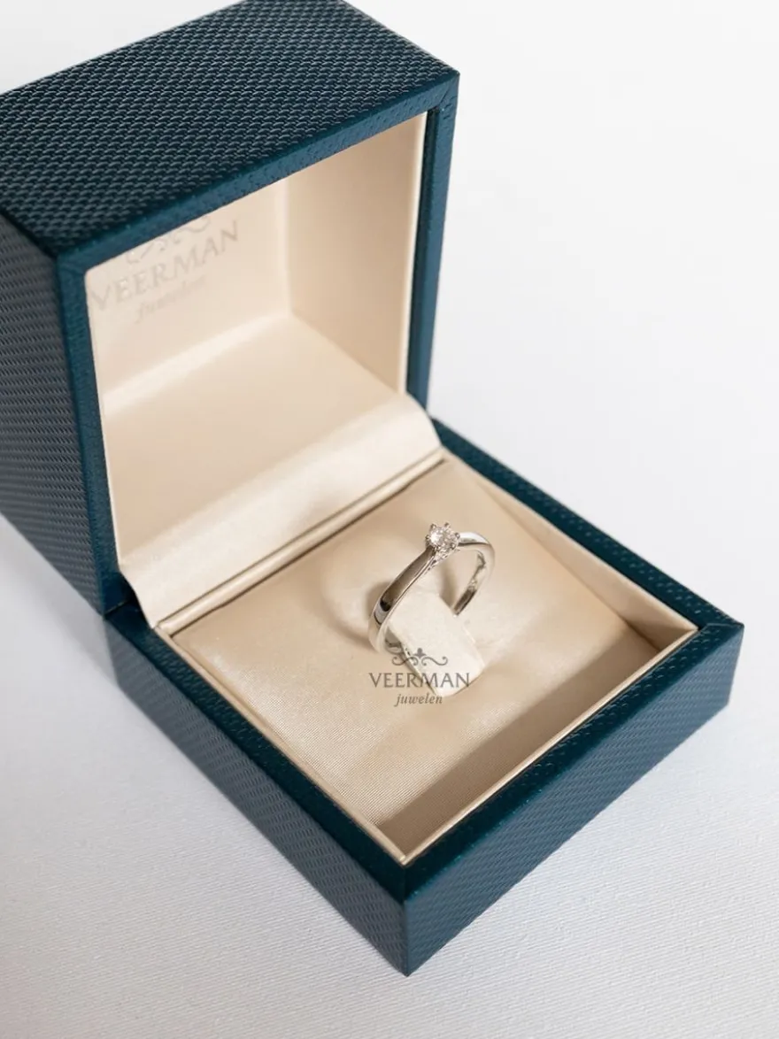 Witgouden ring met briljant 0,14crt. + Luxe cadeau