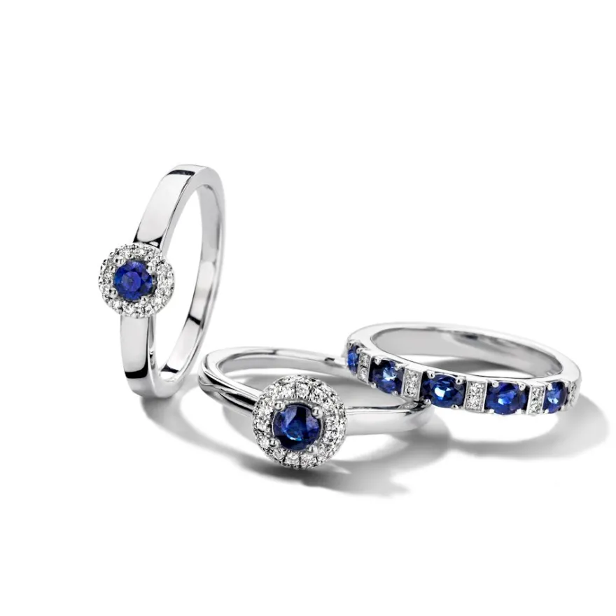 Witgouden ring met saffier